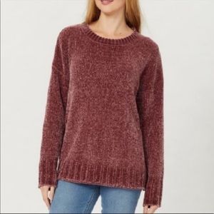 Seven7 Mauve ultra plush Chenille crew neck pullover